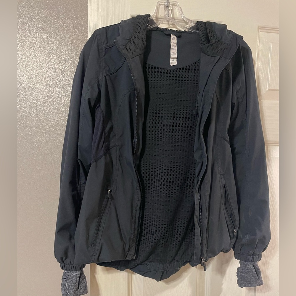 Women’s lululem black jacket